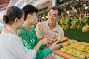 Merchant satisfied with customer experience